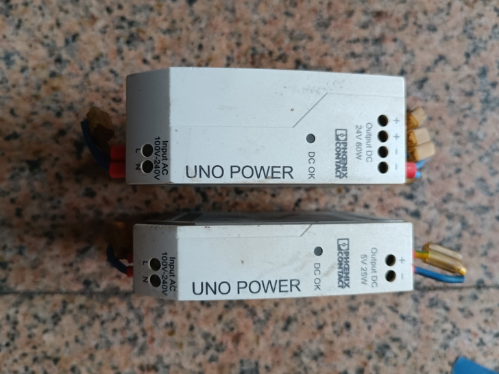菲尼克斯电源，24V60W一个，5V25W...