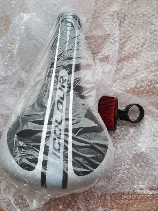 君领旗舰店全新自行车坐垫，30包邮，偏远补...