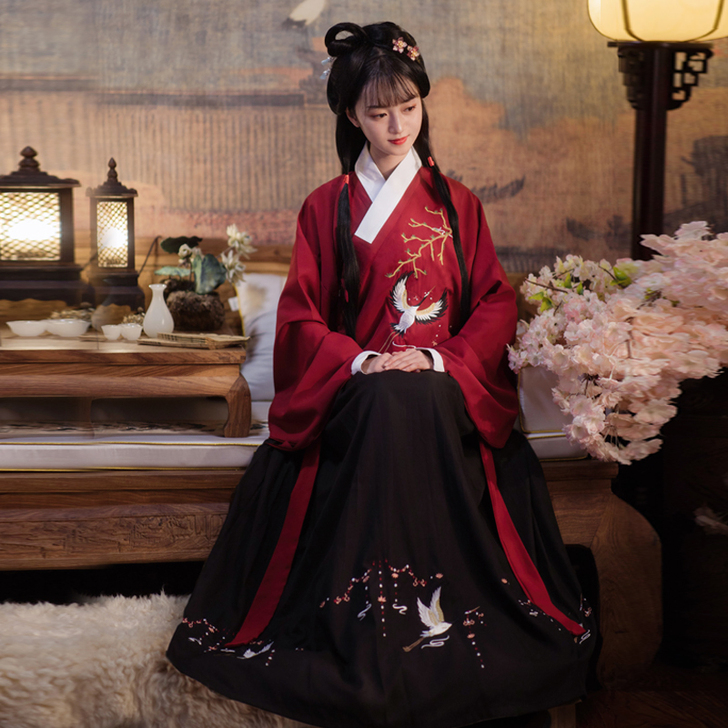 原创正版汉服 山的假山赔十！穿过一次 在衣...