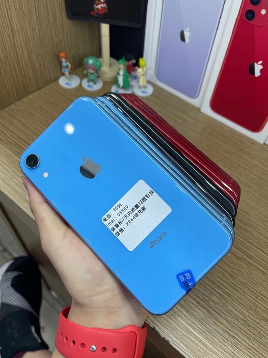 无锁iPhoneXR64G 美版全网通 靓...
