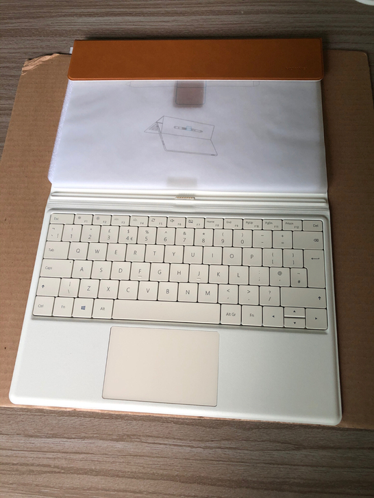 华为键盘matebook E HZ-W09...