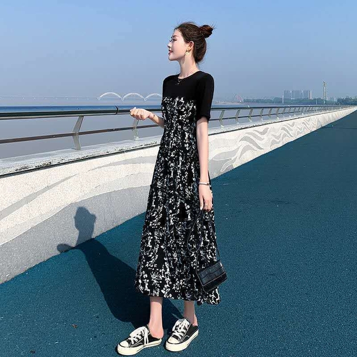 连衣裙女2021夏装新款赫本风中长款拼接碎...