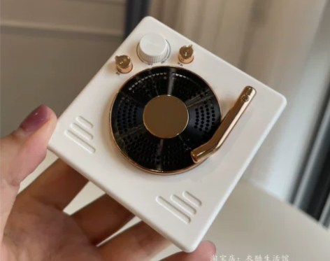 复古唱片机造型mini车载家用低音炮