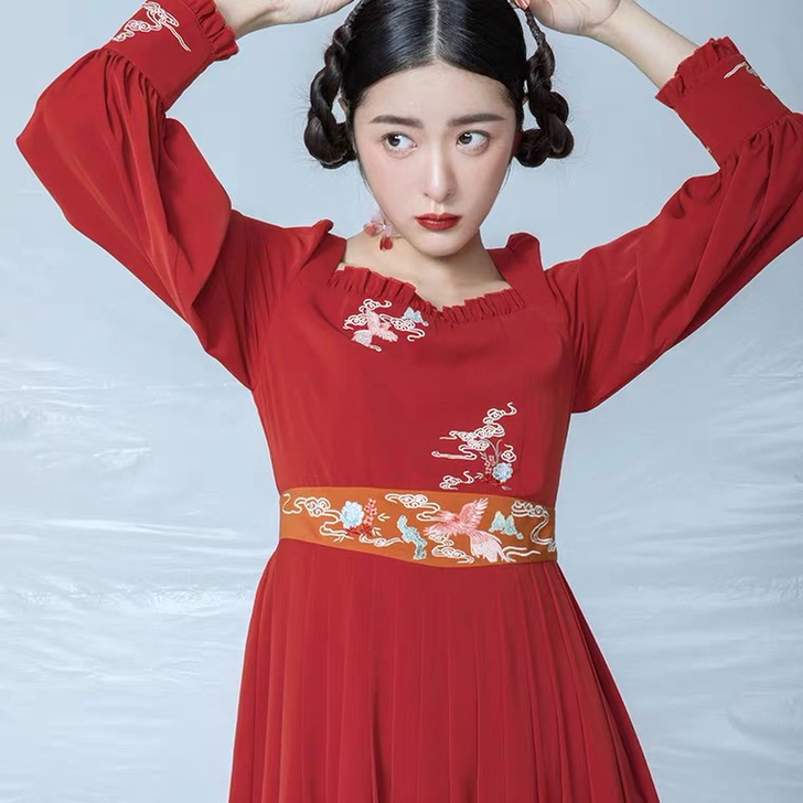 【织羽集】蛮蛮 红色长袖连衣裙 带吊牌 仅...