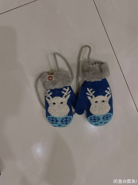 帽子手套全新，打包25包邮