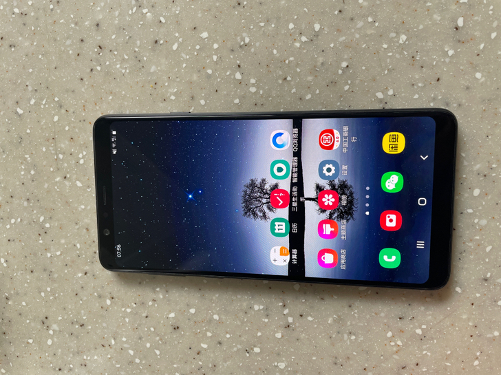 三星galaxy A9 Star