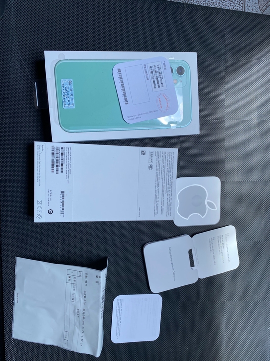 iPhone 11 包装盒 国行绿色256...
