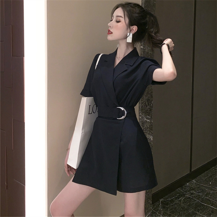 起俏 连衣裙 有需要的拿走