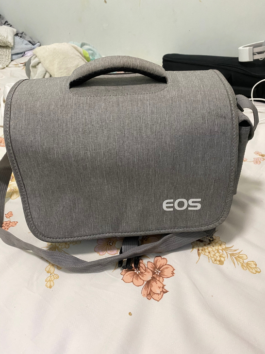 eos相机包 太大了 不合适 包裹性很强 ...