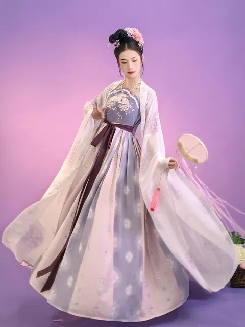 【收】收！收汉尚华莲青灯记改良诃子裙印花大...