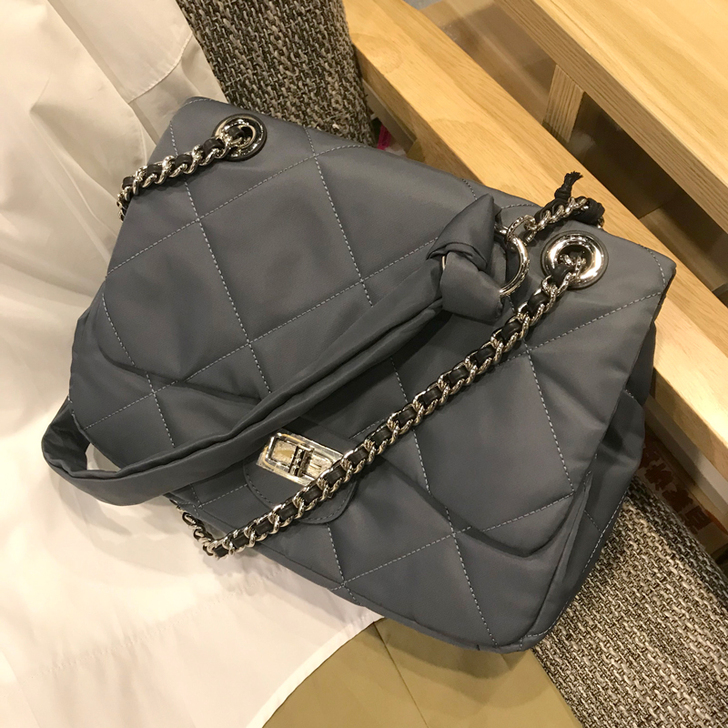 小香风菱格大容量两背秋冬女包