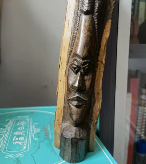 乌木木雕 肯尼亚背回来的，乌木比较贵重，高...
