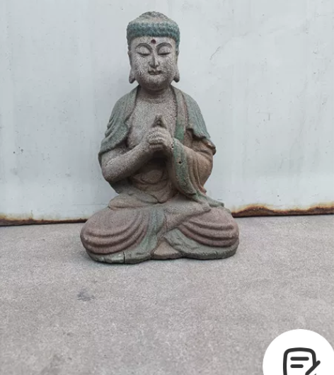 木雕佛像。高度25公分左右 感兴趣的话点“...