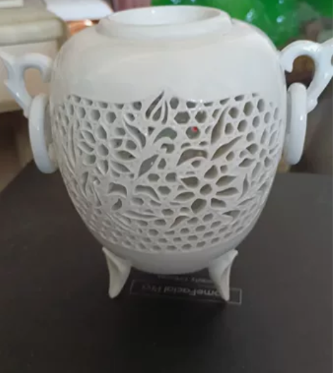 日本杉原一壶的薰香炉，没盖子便宜出，懂的老...