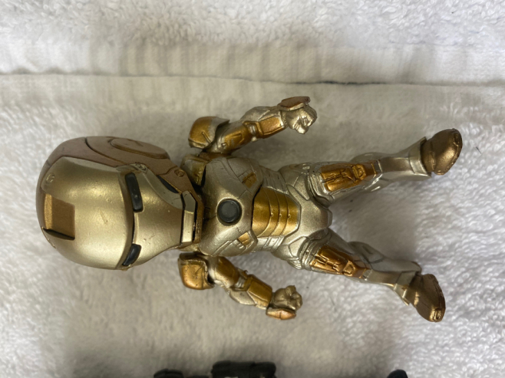 钢铁侠手办 三个打包 灯可亮