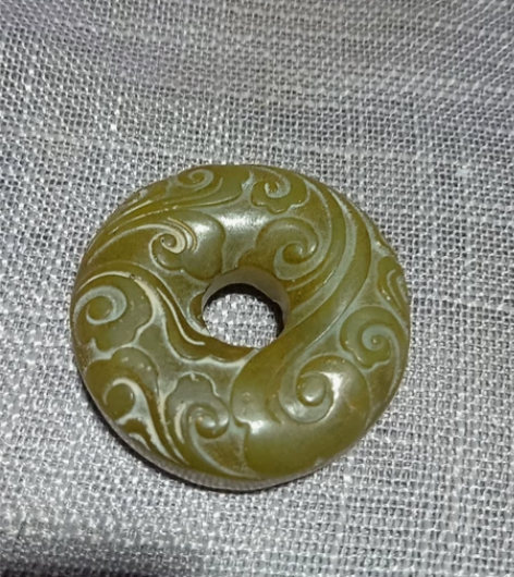 民间回流玉雕平安扣一扣着平安.年年有余钱，...