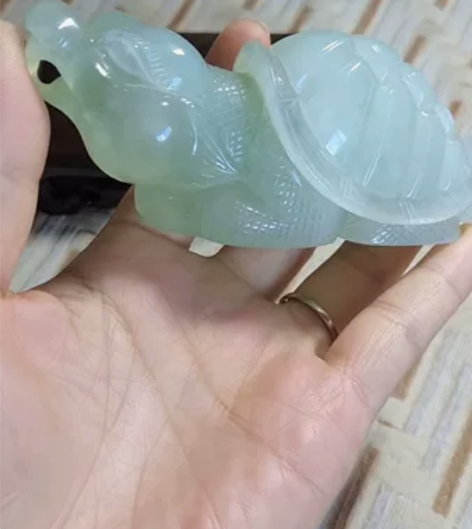 岫玉龙龟摆件玉雕， 尺寸115*42*43...