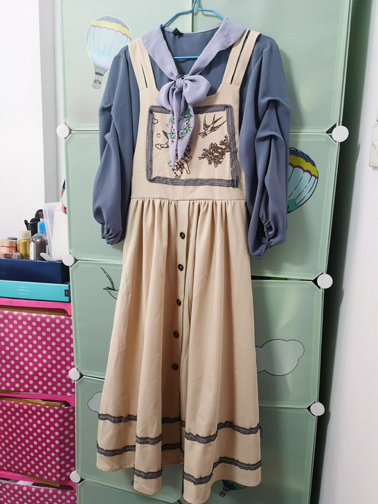 这件有点偏向法式连衣裙，穿上去真的挺可爱也...