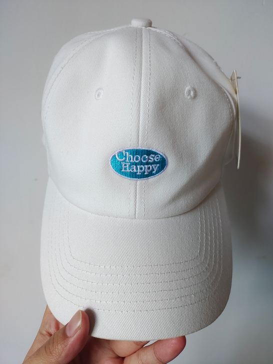 鸭舌帽2个都是全新！一起30包邮带走，偏远...