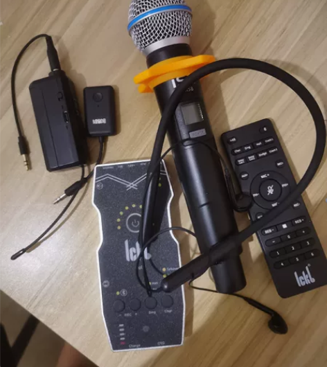 这一套另外在加一个无线耳机，一共两套无线耳...