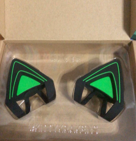 全新雷蛇耳机猫耳朵，朋友送的整套耳机猫耳懒...