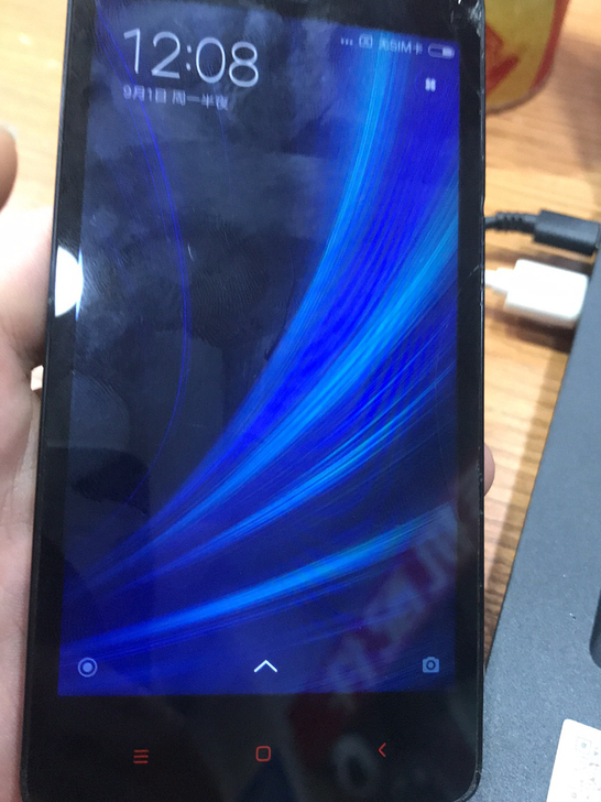 红米2A增强版 16g 外爆导致触摸不怎么灵