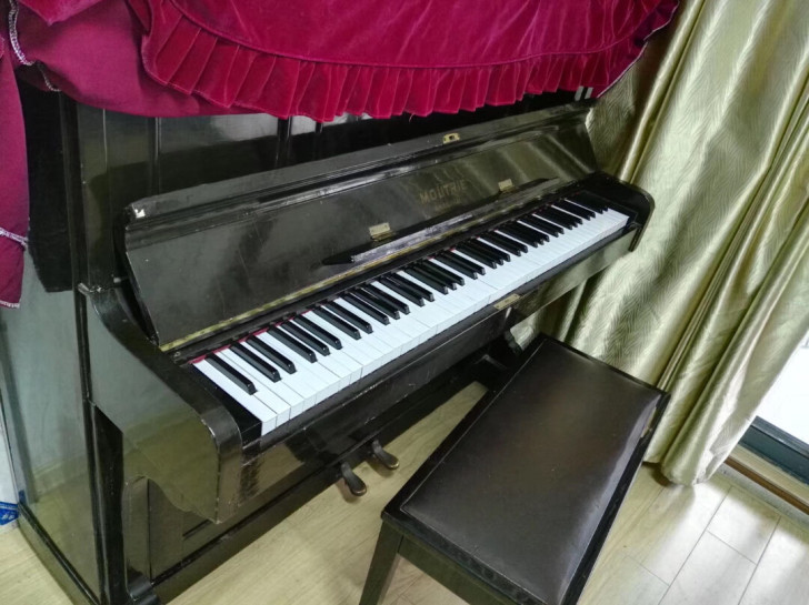 上海老牌子实木钢琴