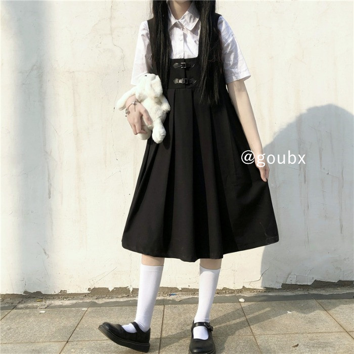 爆款裙子女装2020年新款春秋流行背带裙小...