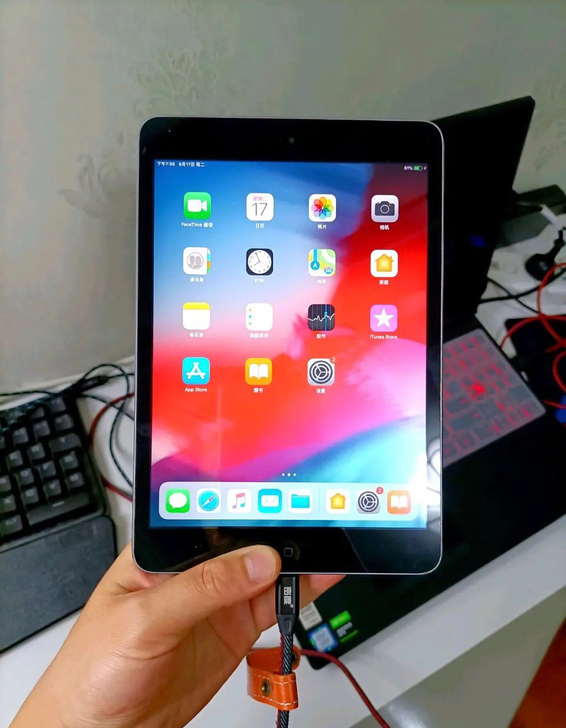 iPad mini2,32G,9成新以上,...