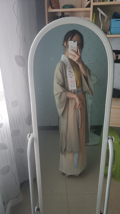 单合领衫，有吊牌