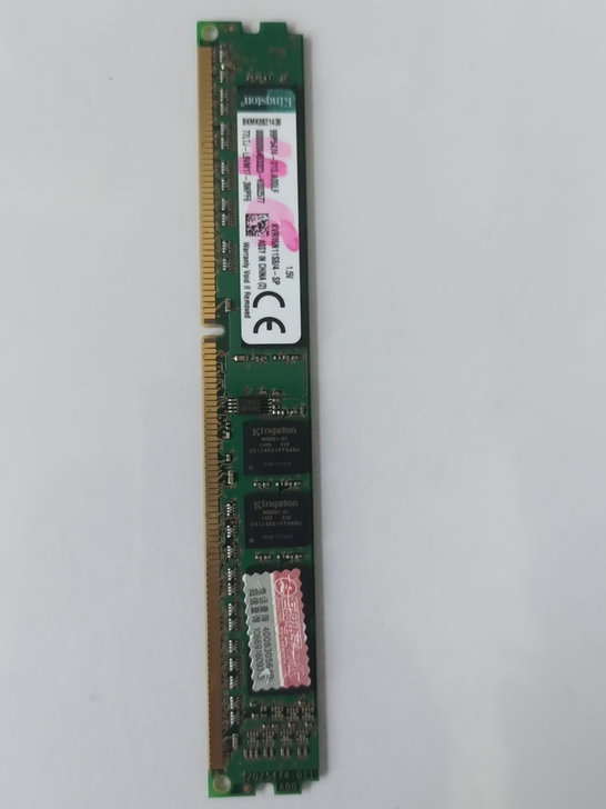 金士顿ddr3代内存条，4G，正常使用没问...