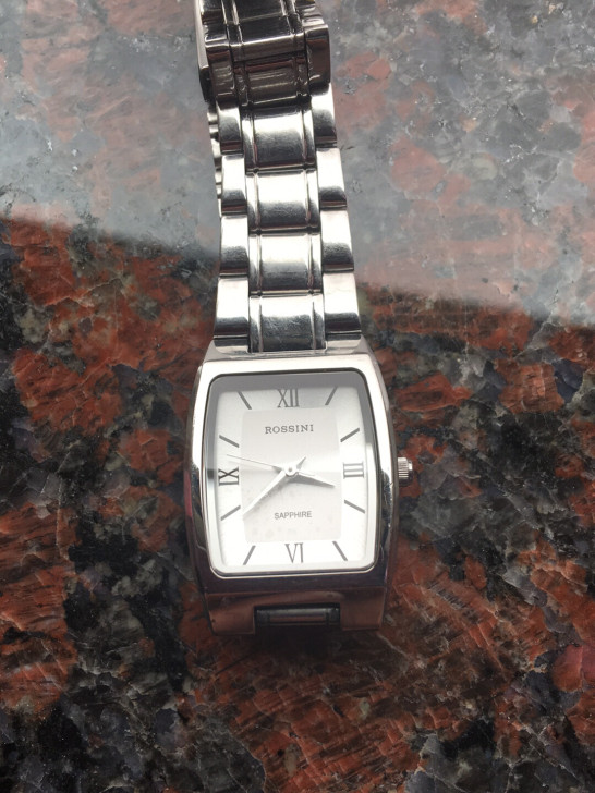 罗西尼防水女表手表 机芯类型:石英表 防水...