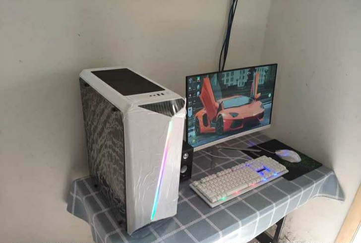 本人急转一套吃鸡电脑。台式电脑主机30万分...