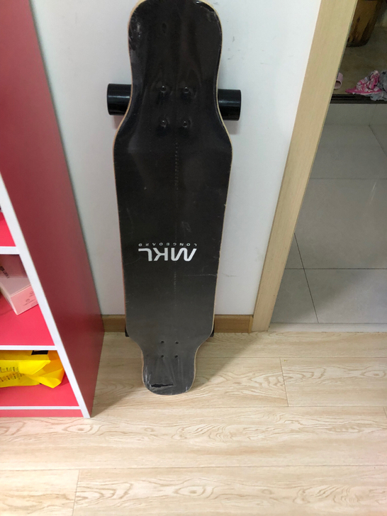 滑板