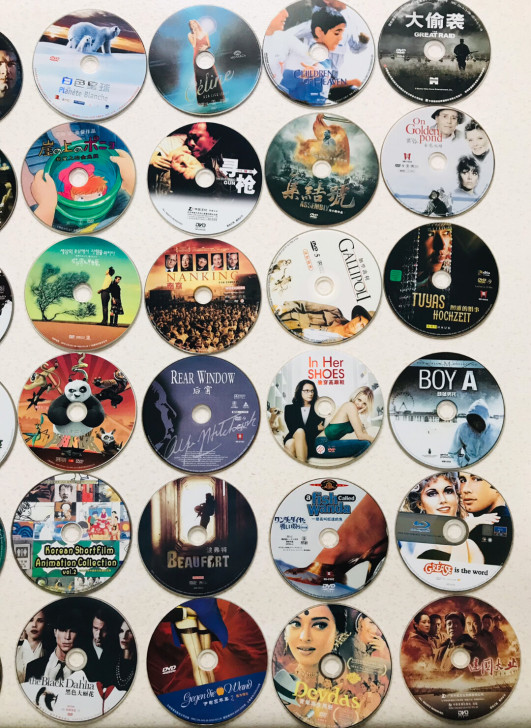 76部经典影片DVD ，打包，包邮。