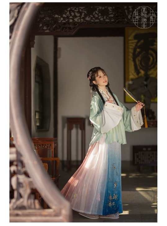 罗袖动香汉服【暮色听香】双色绣花马面S码,...