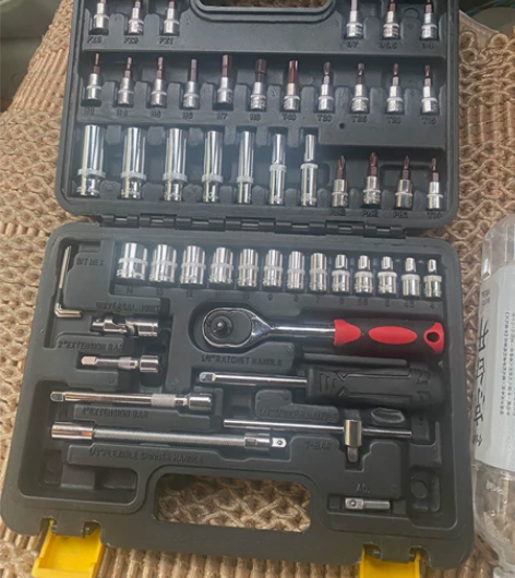 特价处理 万能工具箱套装维修工具大全套筒 ...