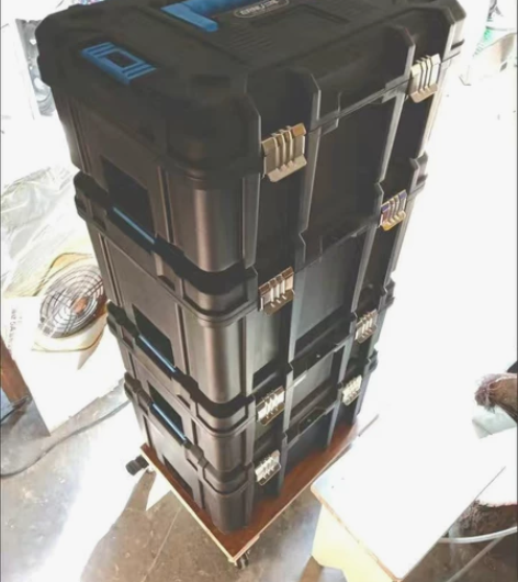 出一批工具箱家用多功能五金收纳箱电工专用车...