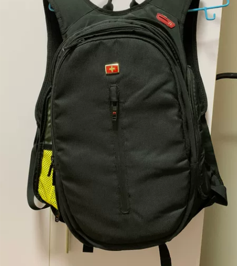 品牌：瑞士军刀包 功能齐全 用的次数不多 ...
