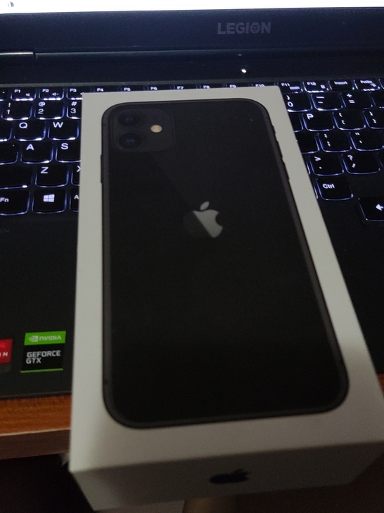 自用iPhone11的128g手机盒裸盒，...