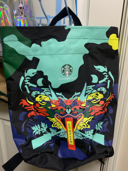 【背过几次】星巴克包包，两背，有束口绳。