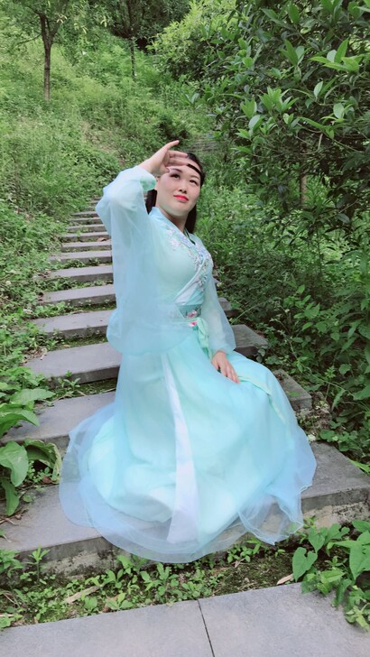 几乎全新，没穿过几次。