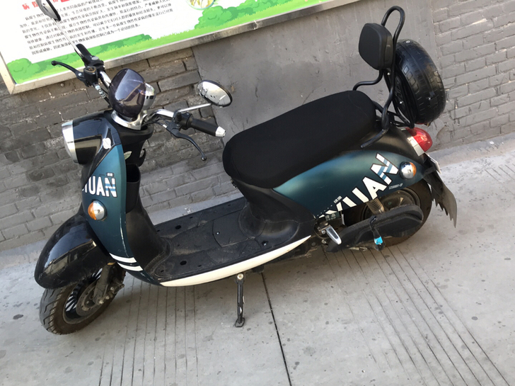 绿源电动车，9成新，可上正式牌照，不是临时...