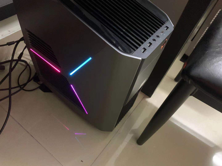 外星人主机R8顶配主机，无显卡。