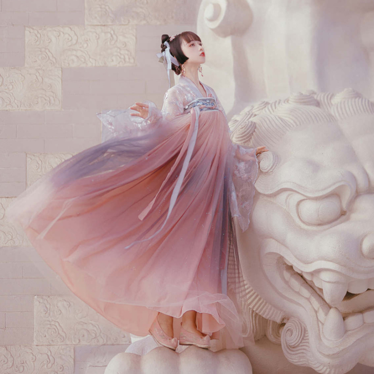 汉服，仅穿过一次