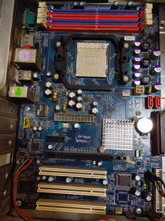 电脑拆机板U内存 am2两张+一个亮机CP...