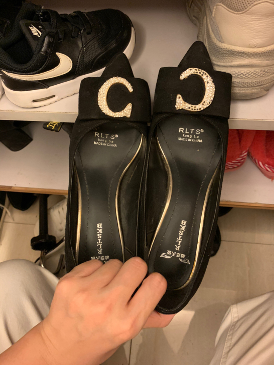高跟鞋，穿了几次，36码