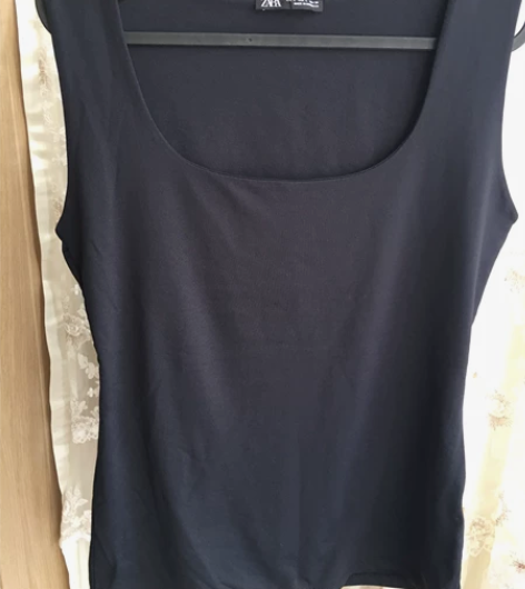 女士背心全新.ZARA品牌.L码面料特舒服...