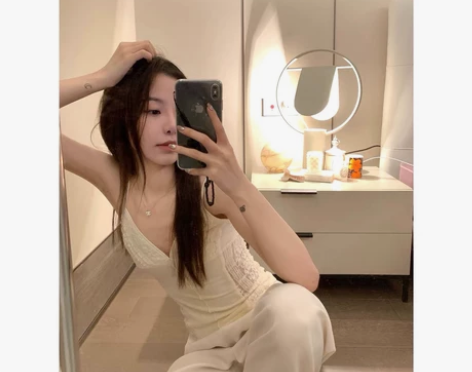 民族风辣妹穿搭夏季丝巾吊带背心女设计感小众...