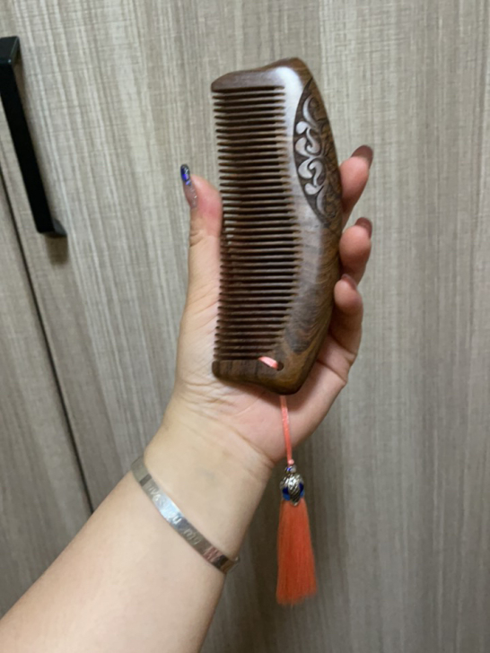 全新盒子丢了，花雕木梳。配汉服绝配特别的精...